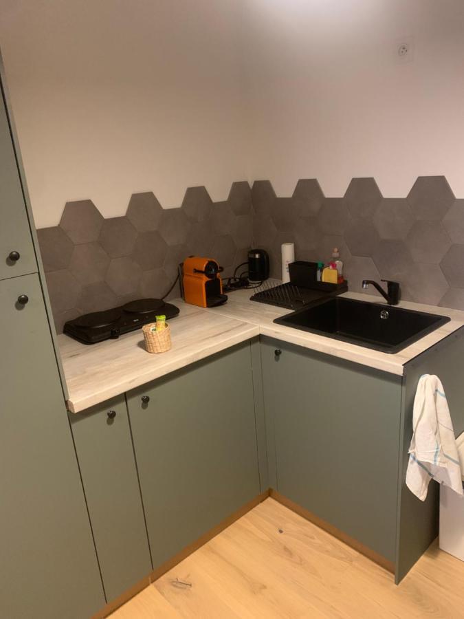 Joli Studio Centre Village Льомбеск Екстериор снимка
